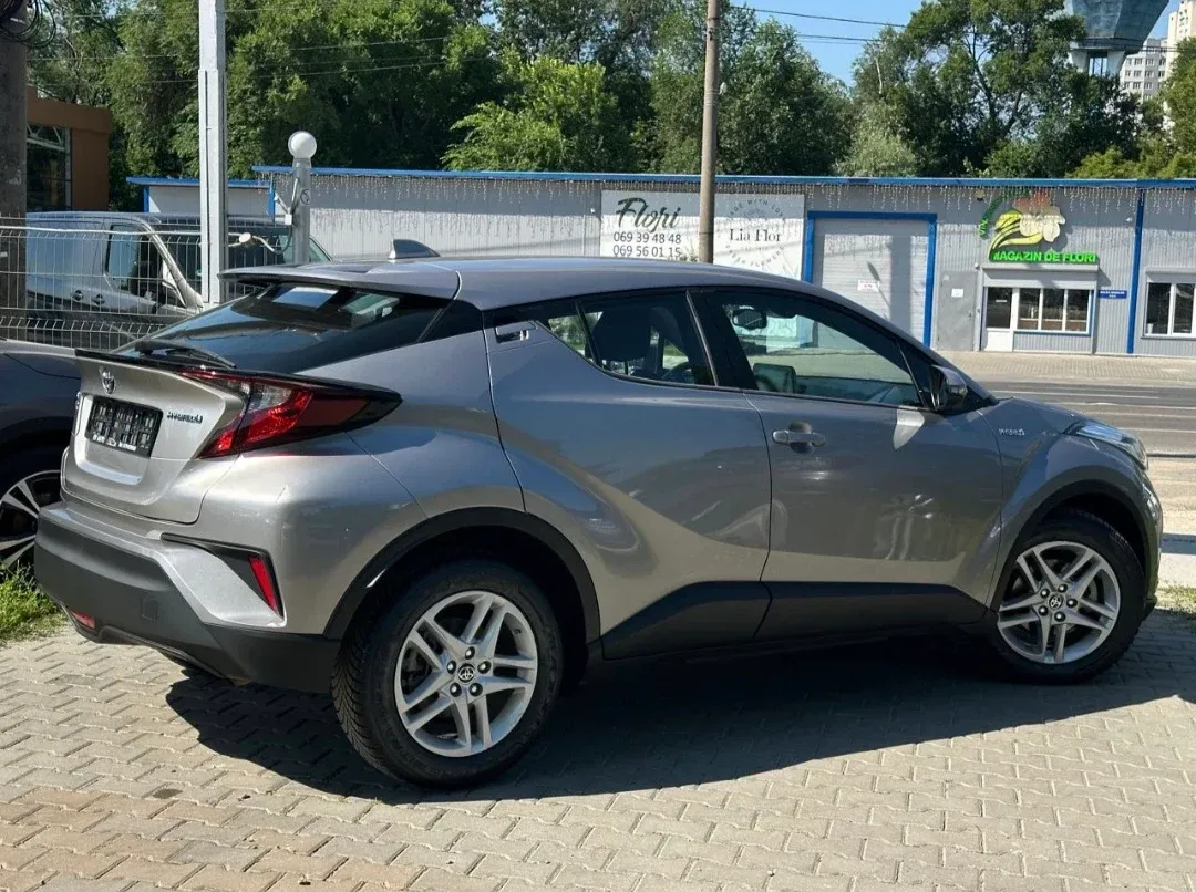Toyota C-HR — фото 4