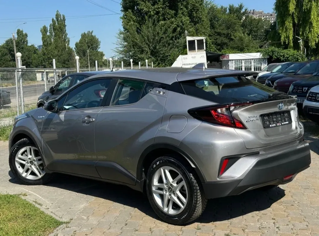 Toyota C-HR — фото 2