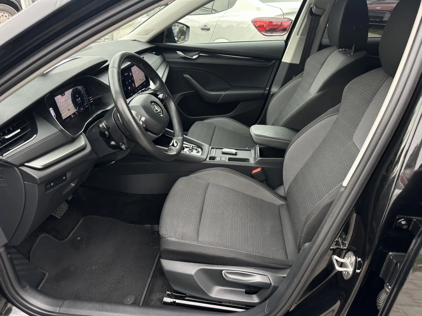 Skoda Octavia — фото 10