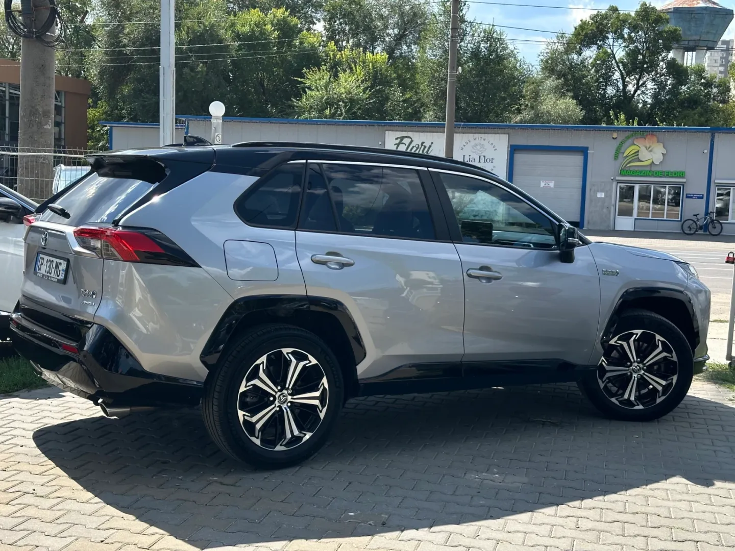 Toyota Rav 4 — фото 4