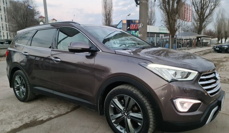 Hyundai GRAND Santa FE full